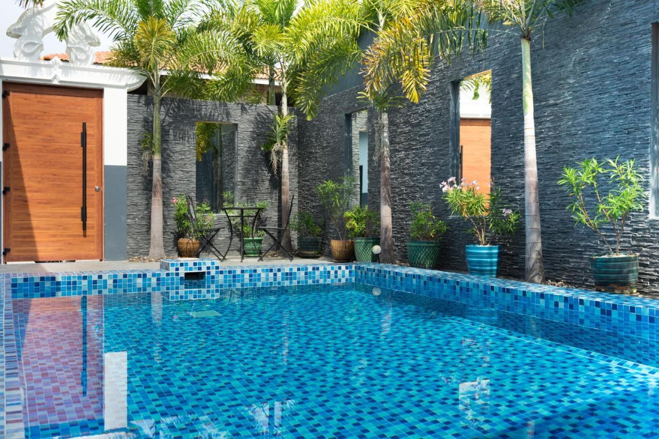 Majestic By Korawan Villa Pattaya Bagian luar foto