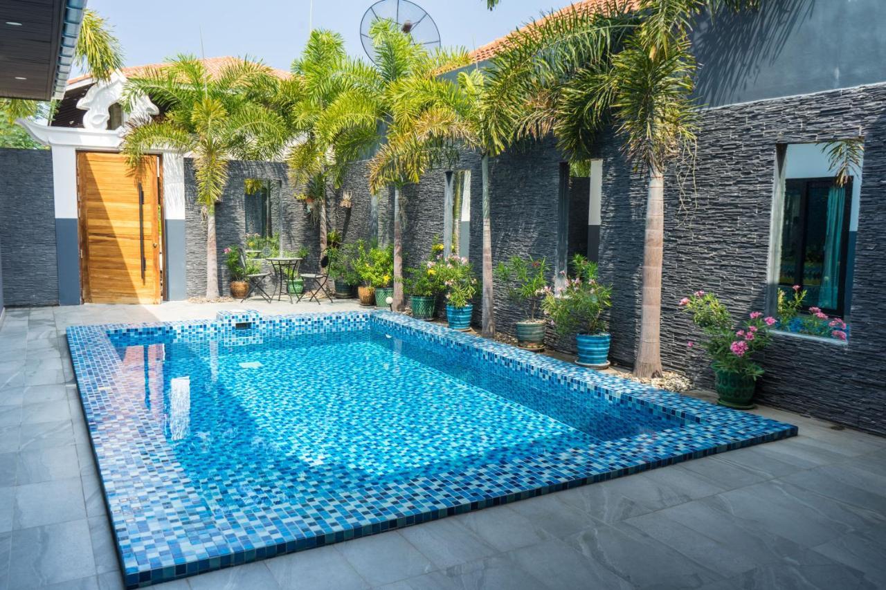 Majestic By Korawan Villa Pattaya Bagian luar foto