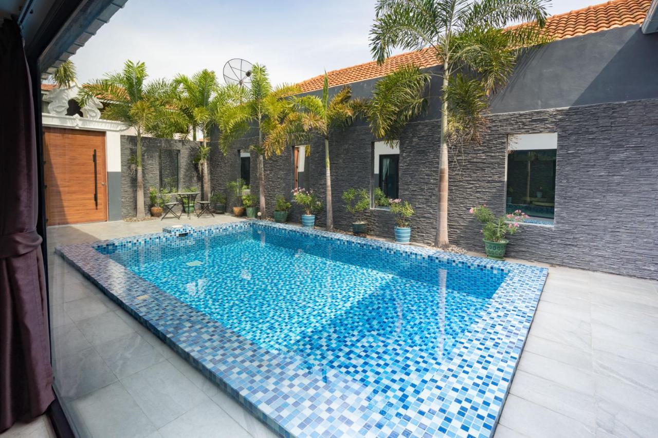 Majestic By Korawan Villa Pattaya Bagian luar foto