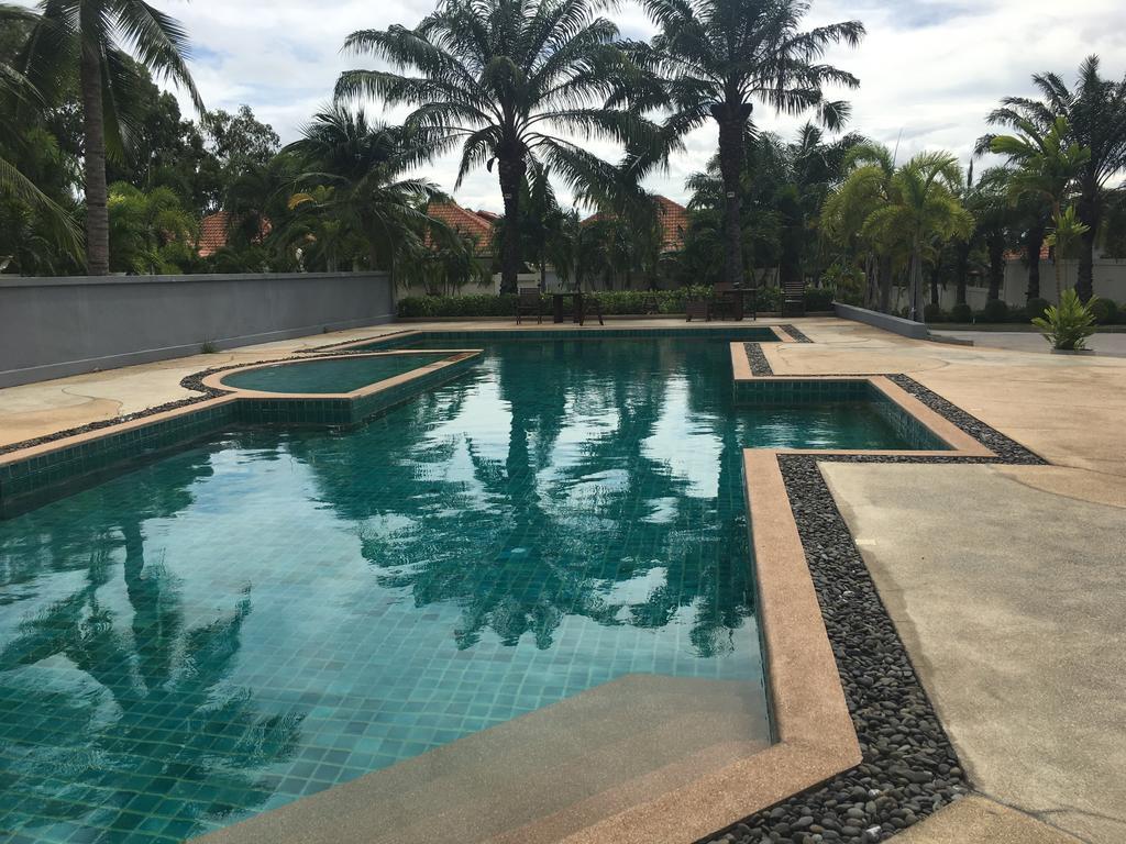 Majestic By Korawan Villa Pattaya Bagian luar foto