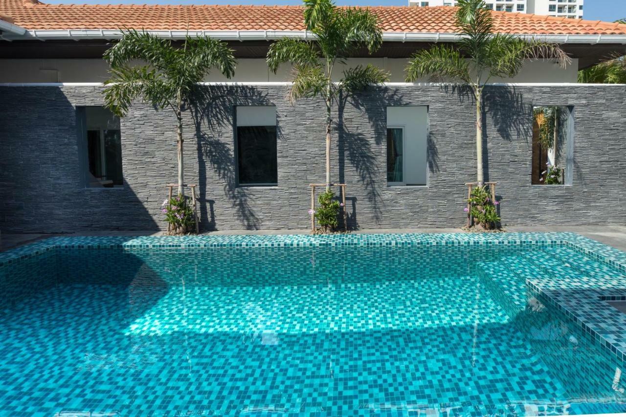 Majestic By Korawan Villa Pattaya Bagian luar foto